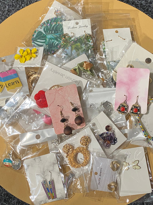 Earrings - Variety – 40 pairs